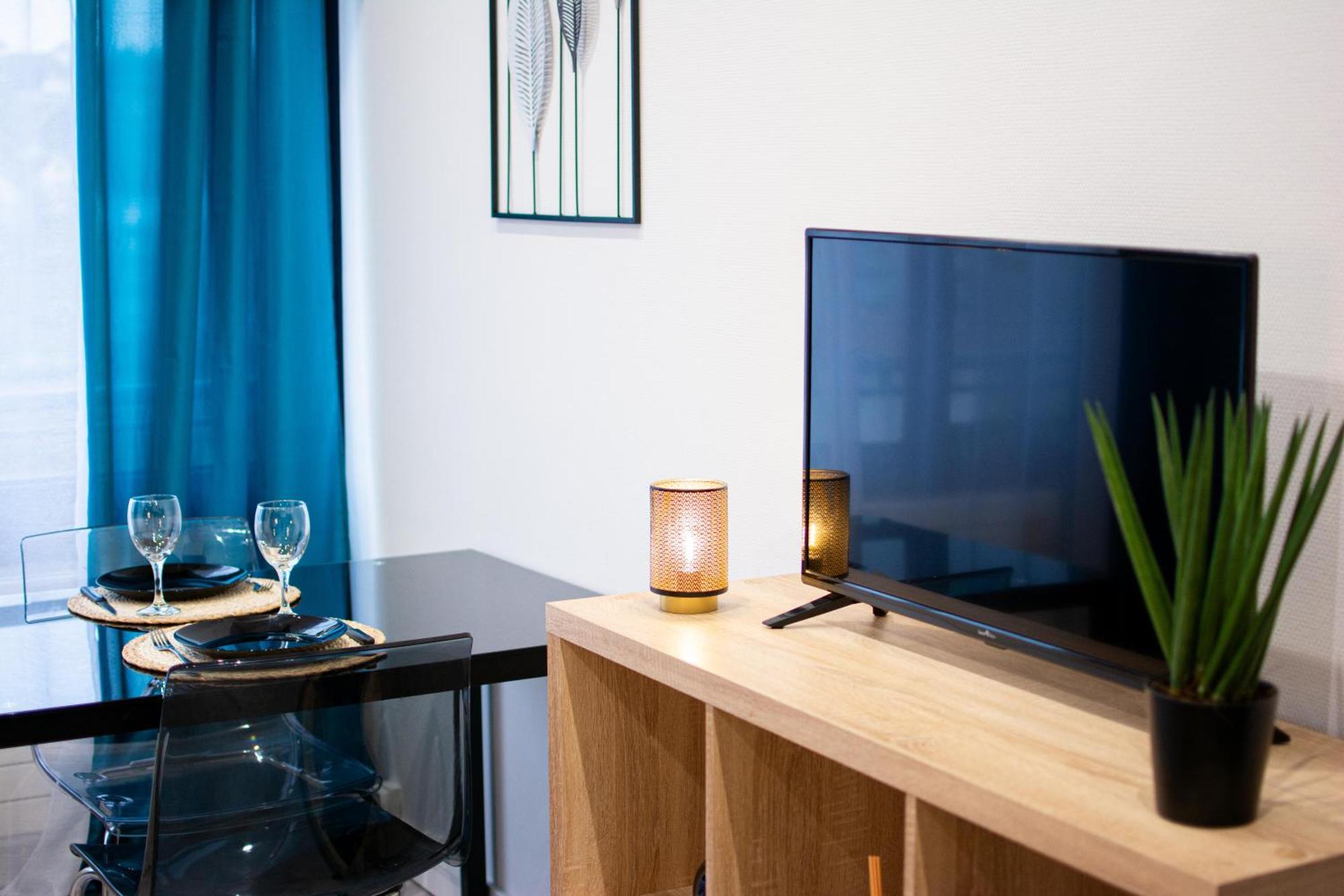 Le Lionceau, Proche Ville, Fibre&netflix, Parking Apartment Montbeliard